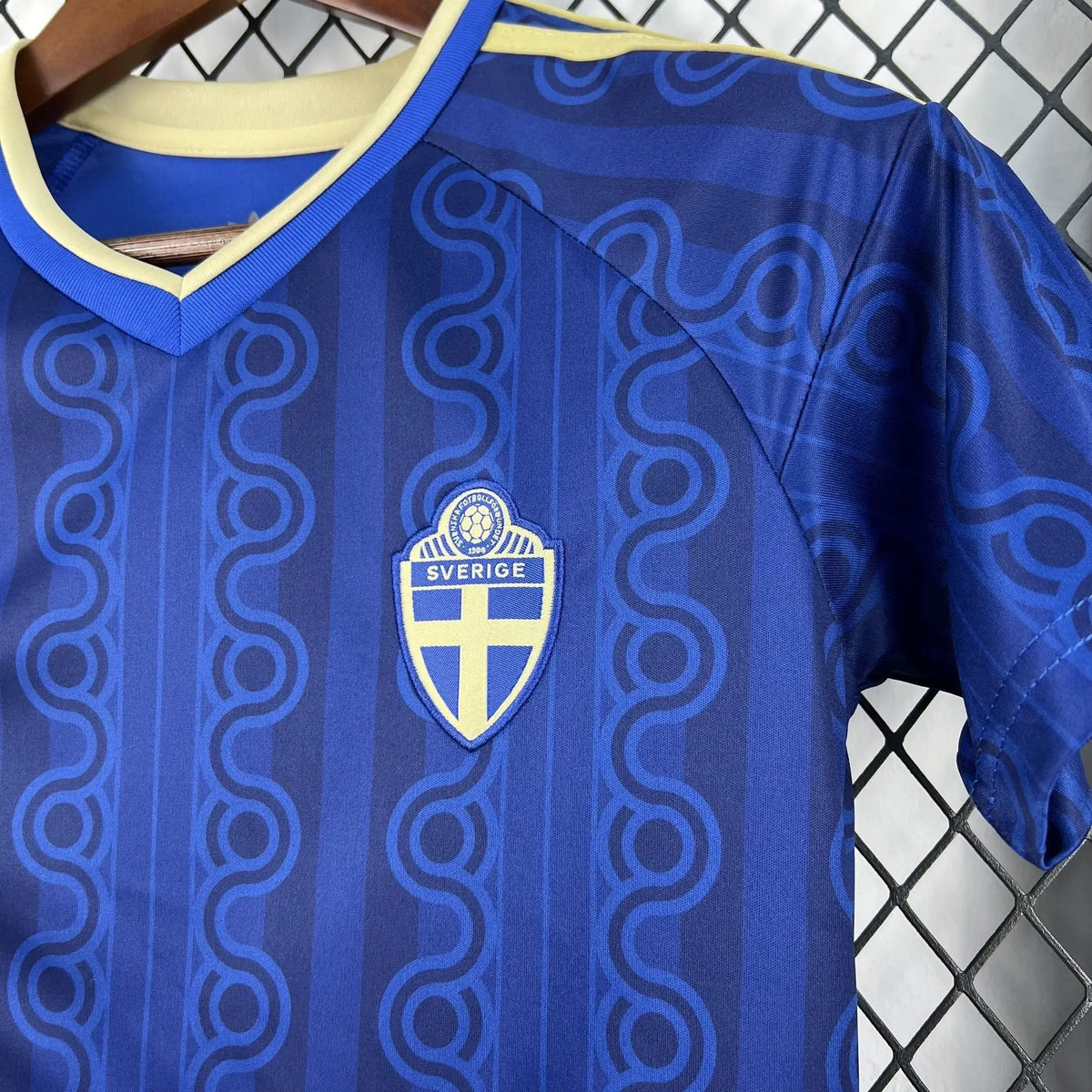 BOOTS SUPPLY Sweden 2026 Away Kids size - Jersey